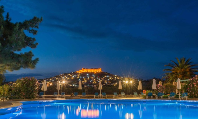 Mithimna Hotel | Delfinia Hotel & Bungalows