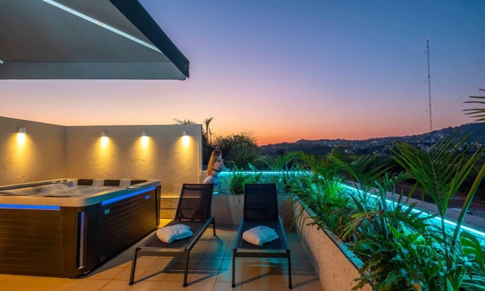 Tsikalaria House | Delight Residences - K5 | Rooftop Jacuzzi