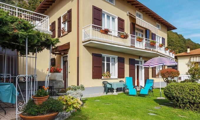 Santa Maria - Rezzonico Villa | Delightful Villa with Garden