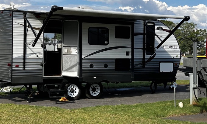 Pendleton House | Delightful RV placed at any local Campground