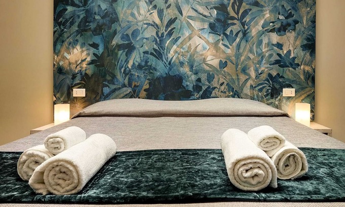 Selargius Apartment | Delphinium- Double bedroom with independent access in a strategic area
