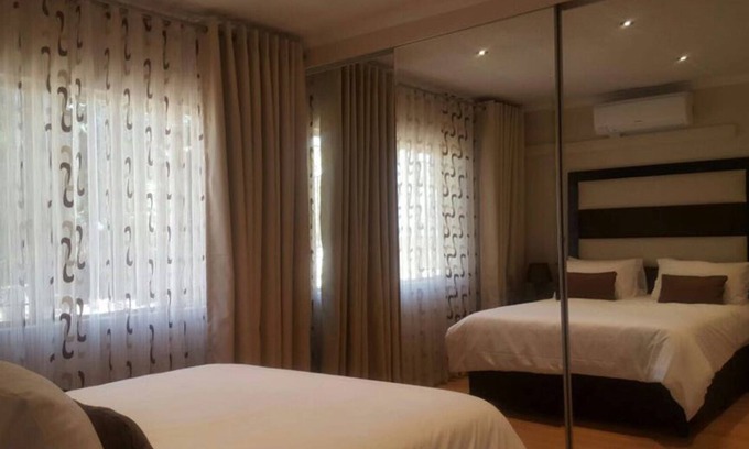 Greater Johannesburg Metropolitan Area House | Deluxe Family Apartment [Villa MikaMora]