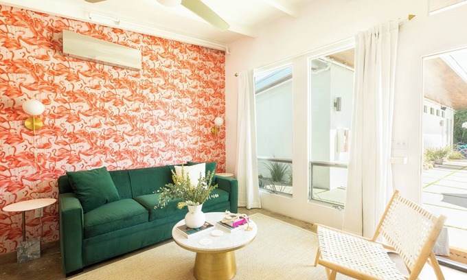 Tahquitz River Estates Hotel | Deluxe King Studio in Boutique Hotel | The Wesley