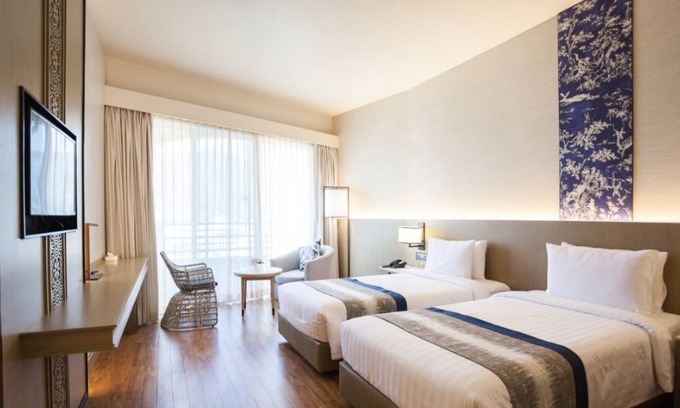 Patong Hotel | DELUXE Room, partial sea-view #06