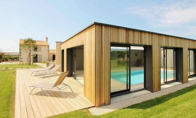 Avrille Villa | Demeure du Pont Rolland, heated inside pool, sauna and great location