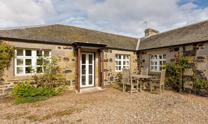 St. Andrews House | Denbrae Cottage West from St Andrews