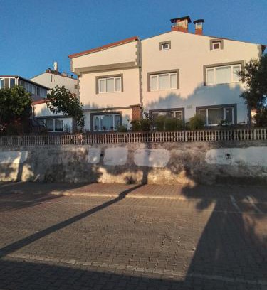 Gerze House | Denize Sıfır Bahçeli Yalı