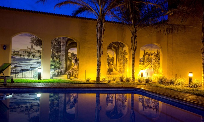 Upington Hotel | Desert Palace Hotel & Casino Resort