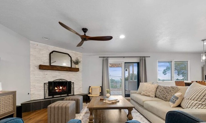 Cibola Addition House | Desert Skyline Getaway - An Irvie Home