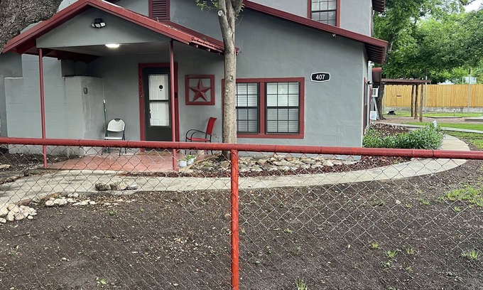 Camp Wood House | Desi's Hill Country Hideaway - Private Nueces River Access