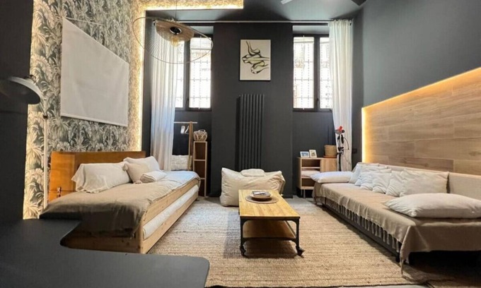 Embajadores Apartment | Design and Elegance in the Heart of Madrid