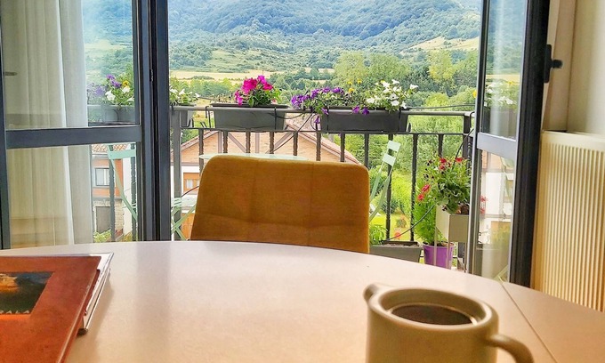 Alsasua Apartment | Design, authenticity, comfort, views. Ideal for visiting Navarra and the Basque Country