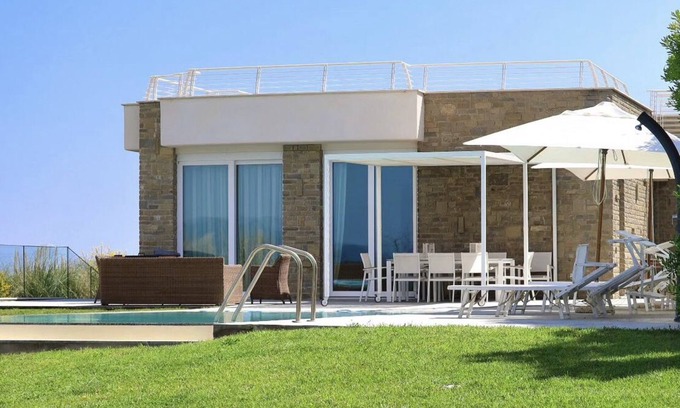 Punta Ala Villa | Design beachfront villa, private pool, a/c, WiFi, garden and parking space