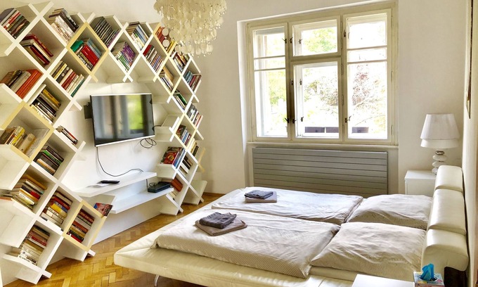 Vrsovice Apartment | Design modern apartment, free parking