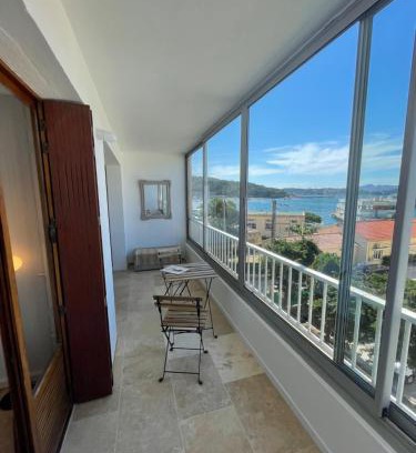 Saint-Mandrier-sur-Mer Apartment | Design T3 vue mer et montagne 2 Chambres 3mn de la plage Fibre Clim