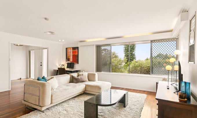Karrinyup House | Designed Stay-Convenient, Coastal, Comfortable