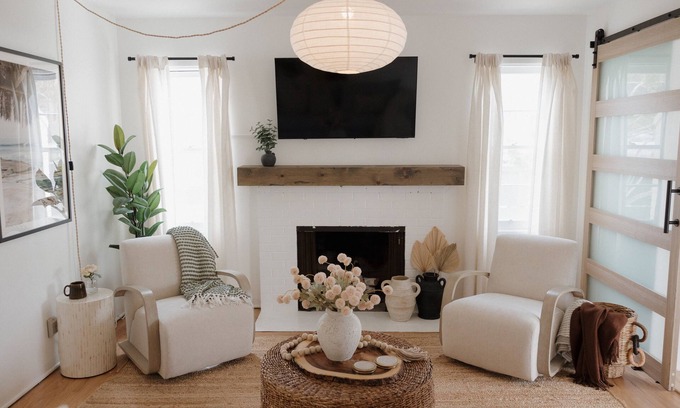 Beach Barber Tract House | Designer Bird Rock bungalow, Walk to the beach, local coffee, and La Jolla’s best hidden gems.