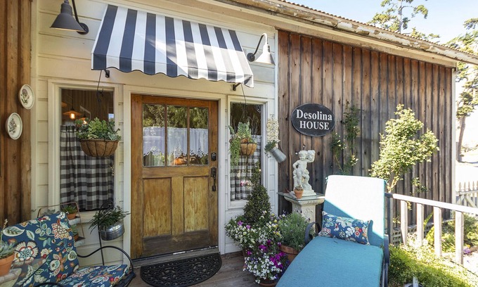San Luis Obispo Cottage | DeSolina Cottage in the middle of Edna Valley Wine Country.