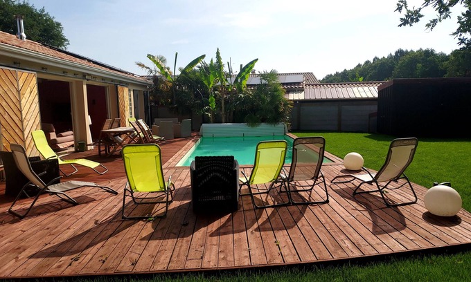Le Porge House | Detached house, heated pool, near beach, lake and forest
