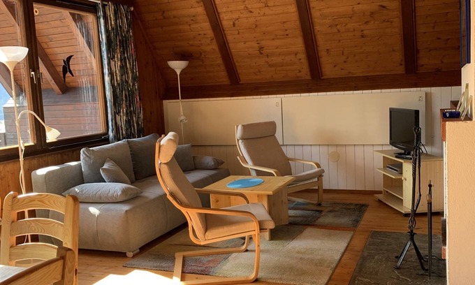 Jenig Apartment | Detached house with a view of the Alps