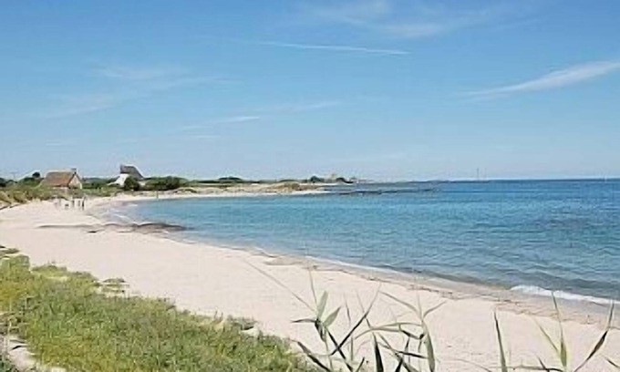 Barfleur House | Detached House with secure walled garden in the centre of beatiful Barfleur