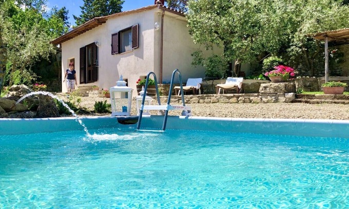 Castellina in Chianti House | detached villa with private pool and garden