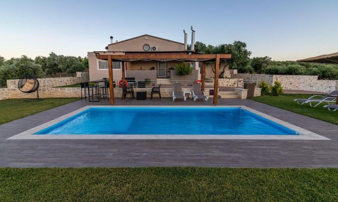 Malevizi Villa | Deva's Full View Villa