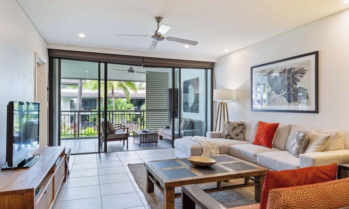 Port Douglas Resort | Devine Rooftop Penthouse at Temple Resort