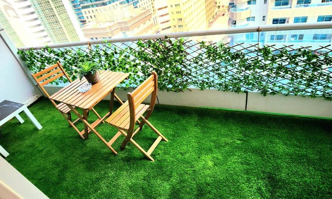 Dubai Marina Apartment | Diamond Marina inn, Offers Spacious Apartment 5 min Walk To JBR Beach And METRO