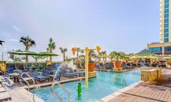 Northeast Virginia Beach Villa | Diamond Resorts Ocean Beach Club - 1 Bedroom Accessible No Roll-in Shower Ocean View