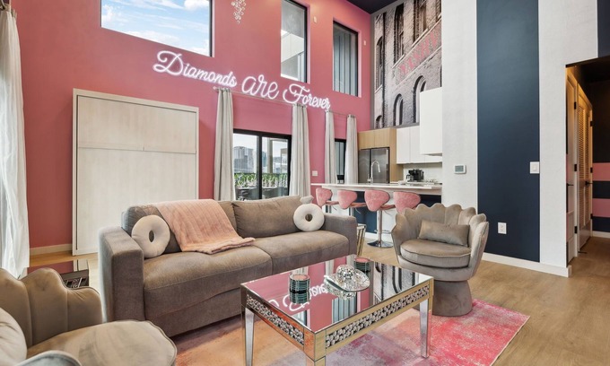 Eighth Avenue Condo | Diamonds Are Forever Bridal Condo- Walk to Broadway, Heated Pool, Gym, Parking