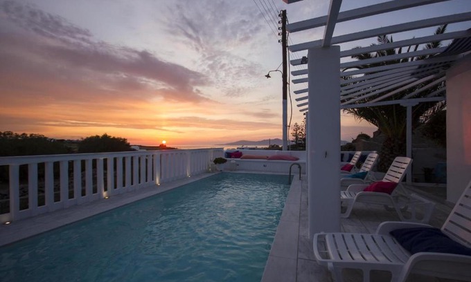 Glastros Apartment | Dibellee Mykonos Studios