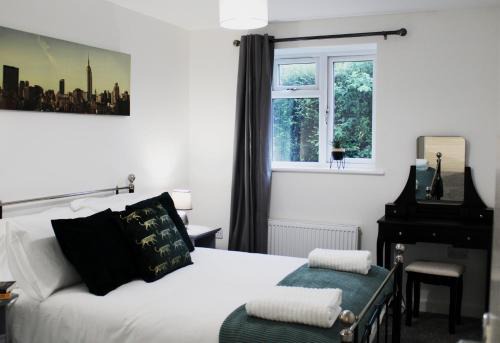 Didcot Apartment | Didcot - Private Flat with Garden & Parking 07