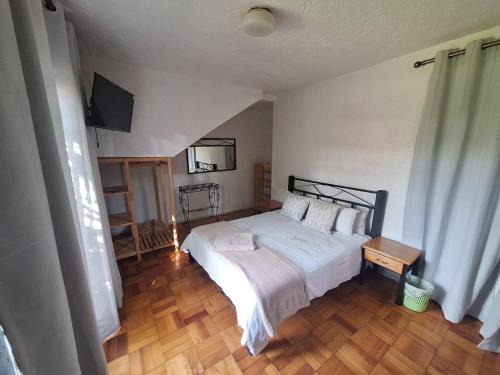 Lyttelton Manor Apartment | Die Eend Studio