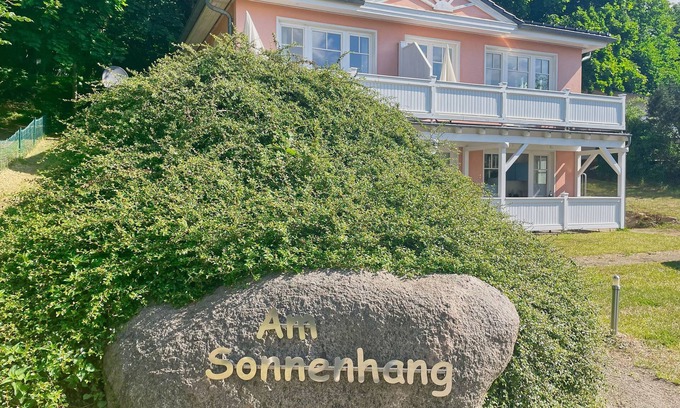 Gohren Apartment | Die Ferienwohnung Nr. 02 in der Villa am Sonnenhang