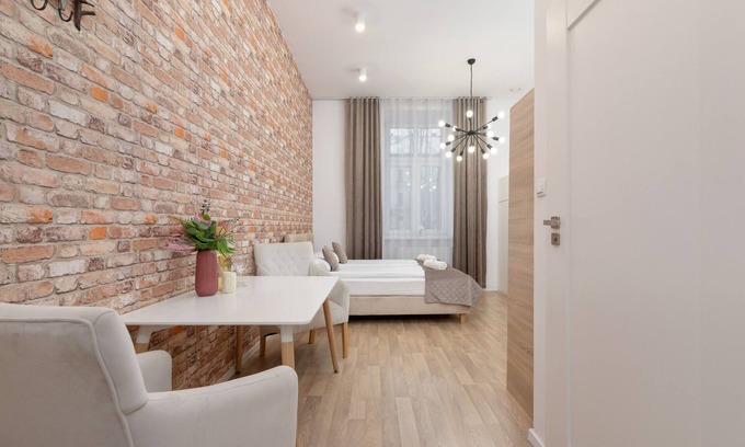 Stradom Apartment | Dietla 66/3 | Wifi, Pet-friendly, Studio