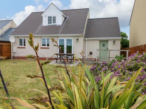 Penycwm House | Dill Cottage