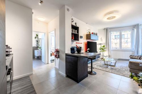 Historic Centre Apartment | dimorauno - appartamento domotico a 5 stelle