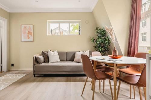 Arstad Apartment | Dinbnb Apartments I New 2021 I SONOS and SMART TV