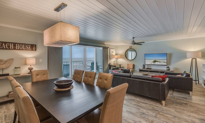 Indian Shores Condo | Direct Beach Front! Amazing New Remodel! Holiday Villas II #213