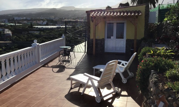 Buen Paso Apartment | DIRECT VIEWS OF TEIDE & SEA WITH PRIVATE TERRACE & GARDEN