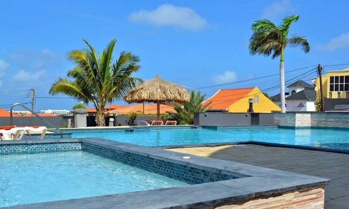 Kamay Villa | Directly from owner! Villa Aruba for 25 persons. Best View! Large Pool + jacuzi
