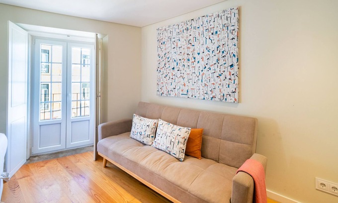 Santo Estevao Apartment | Discover Lisbon's History: Stylish Duplex in Alfama With Riverview