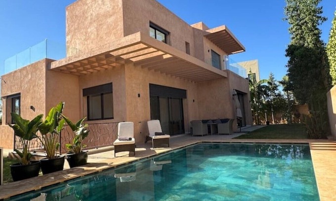 Douar Sidi Youssef Ben Ali Villa | Discover Luxury Living: A Modern Retreat in Marrakech's Prestigious Golf Resort!