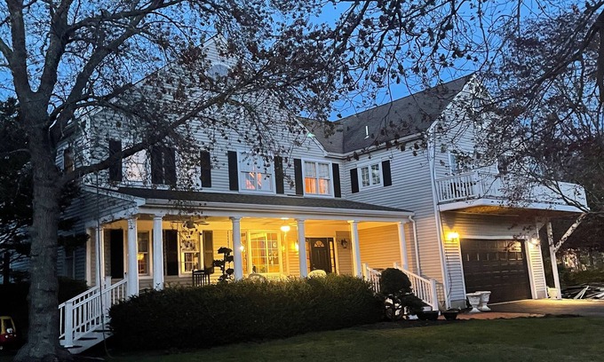 Scituate Apartment | Discover Scituate charm, just a quick ride away from Nantasket Beach