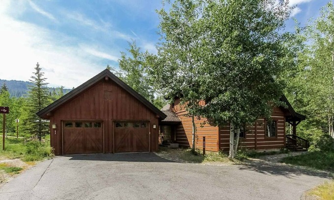 Tamarack House | Discovery Chalet 374 at Tamarack Resort by Casago Mccall - Donerightmanagement