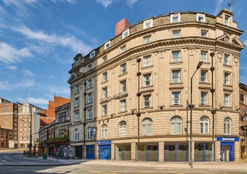 Leeds City Center Hotel | Discovery Inn - Leeds