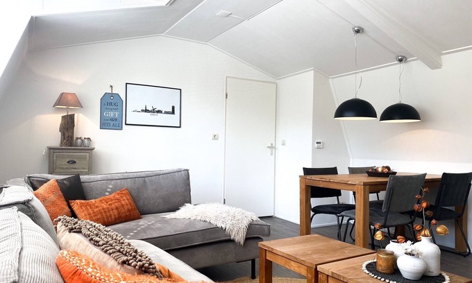 Domburg Apartment | DO10 apartment right in the center of Domburg