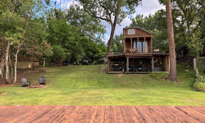 Maurepas Cabin | Dock Holiday - Waterfront/Nature/Hot Tub: Enjoy a cozy getaway!