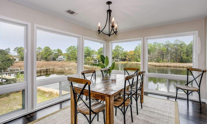 Ono Island House | Dock Your Boat at this Serene Tarklin Bay Waterfront Home & Cruise on the Bayou | Remodeled